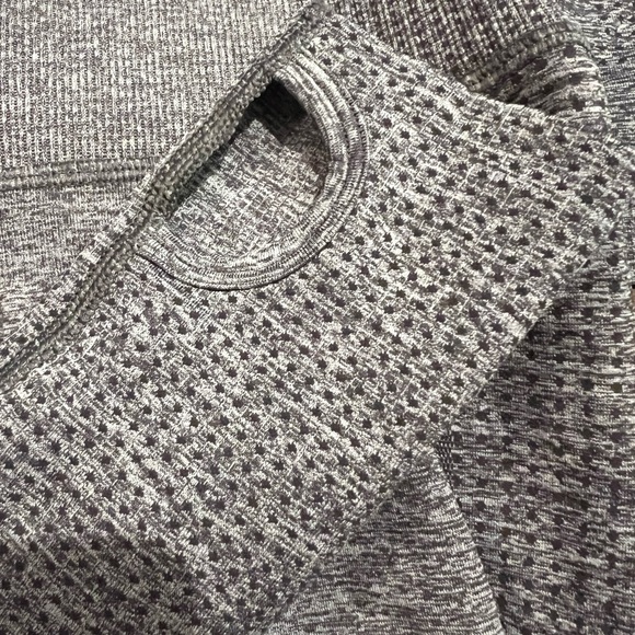 Gymshark Leggings and Crop Top - Picture 3 of 6